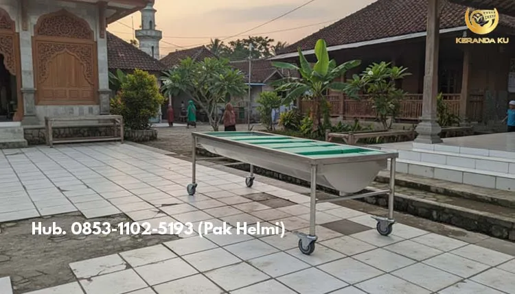 Meja Pemulasaraan Jenazah Gianyar